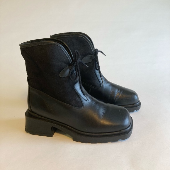 Fait au Canada Black Leather Fur Lining Lace Up Boots size 9 - Picture 2 of 16